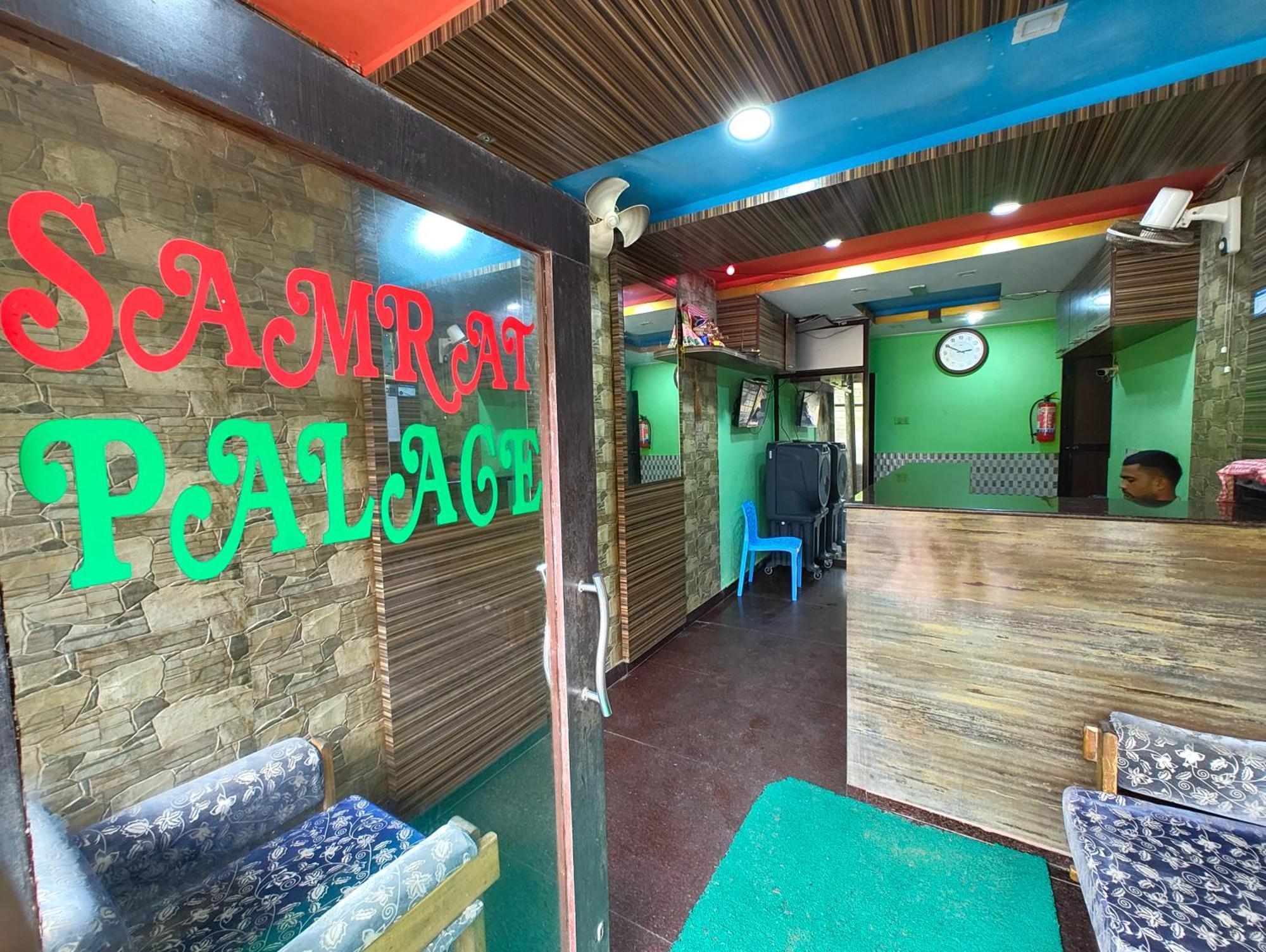 Goroomgo Samrat Palace Puri Near Sea Beach With Parking Facilities - Restaurant Available - Couple Friendly Ngoại thất bức ảnh
